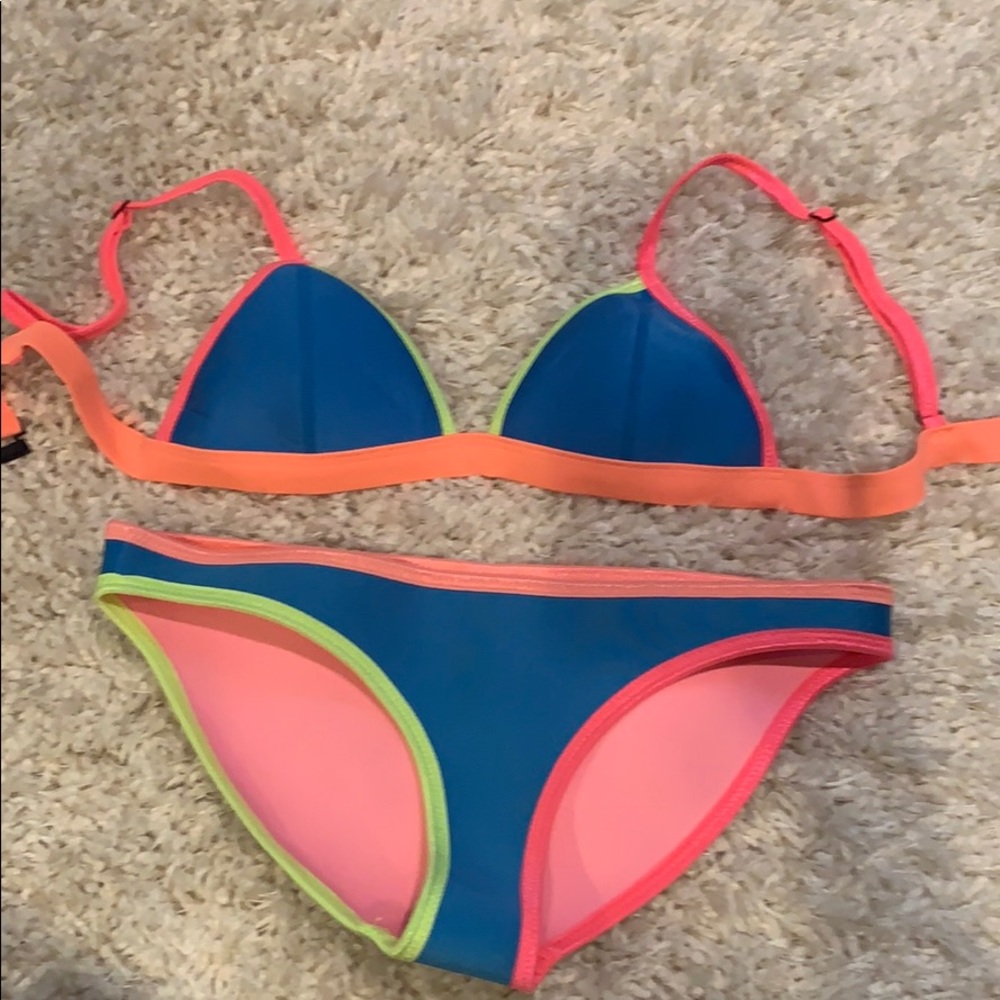 Triangl bikini